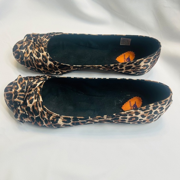 Rocket Dog Leopard Print Satin Slip On Flats. Like New Condition - Picture 5 of 8